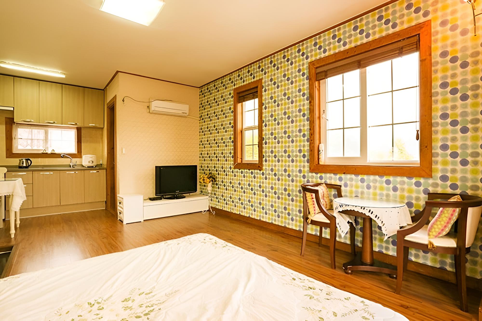 Room (Goodham) photo 2