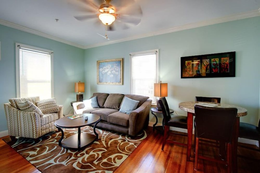 Luxury Suite with King, Room 8, 1 King Bed and 1 Sofa Bed