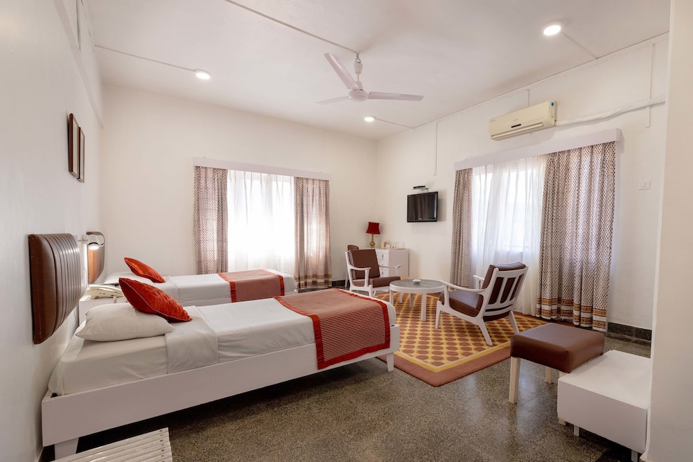 Executive Double or Twin Room - Photo 8