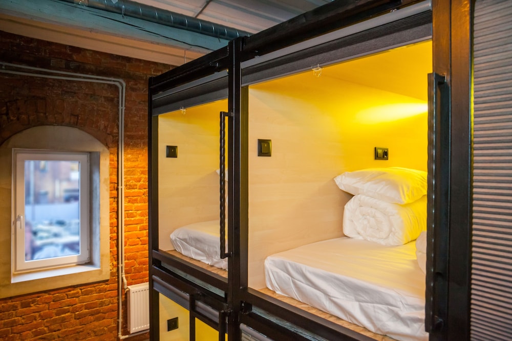 Standard Shared Dormitory, Women only