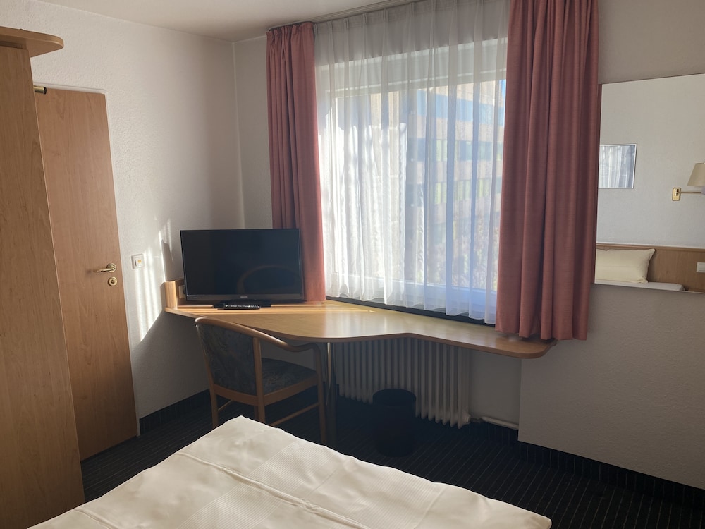 Business Single Room