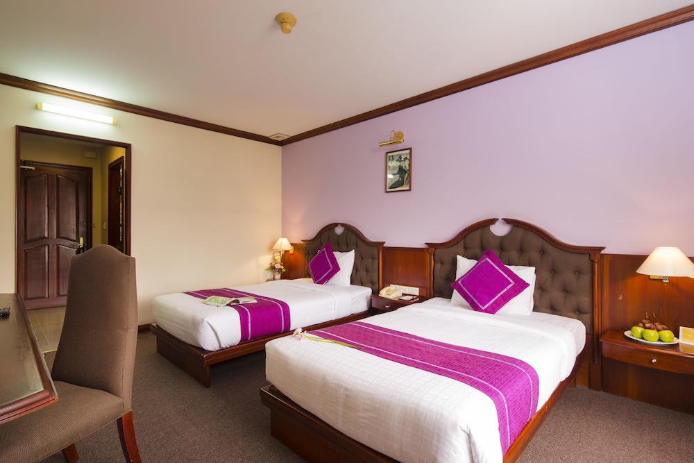 Superior Twin Room, City View - Photo 13
