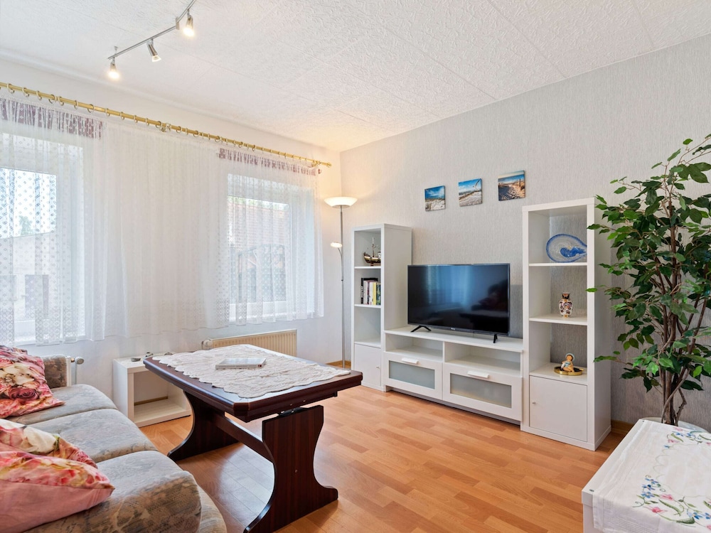 Apartment photo 2