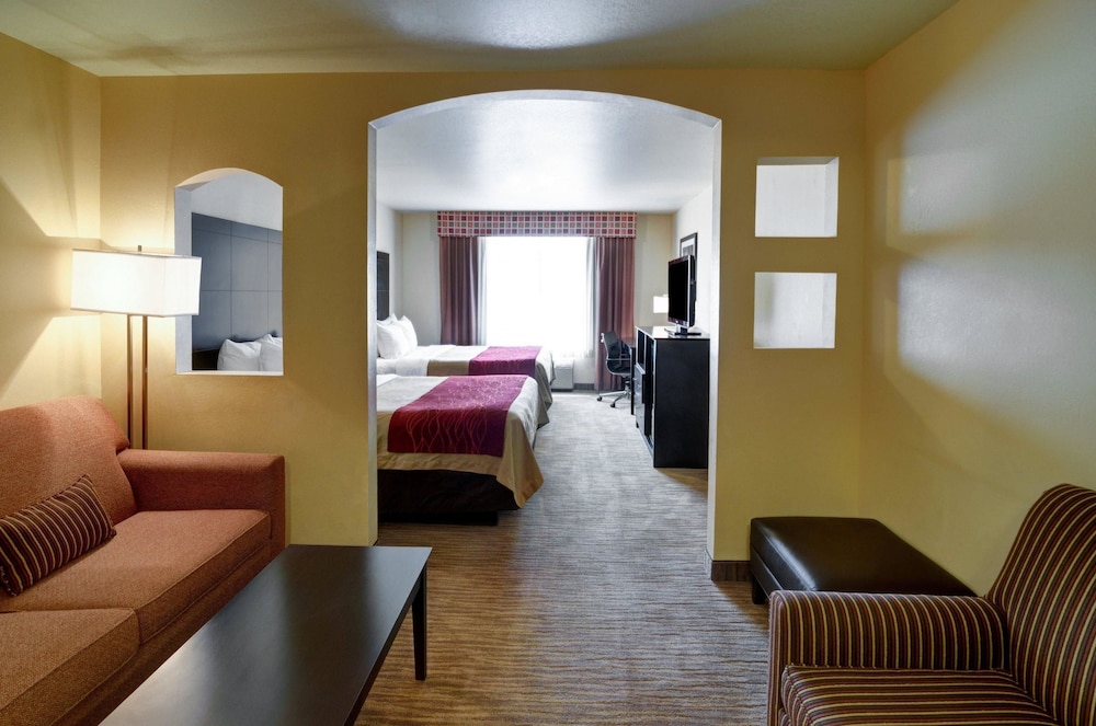Suite, 2 Queen Beds, Non Smoking - Photo 5