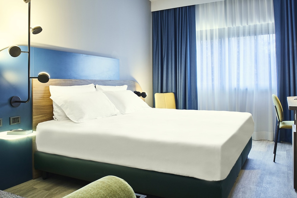 Superior Double or Twin Room - Photo 1