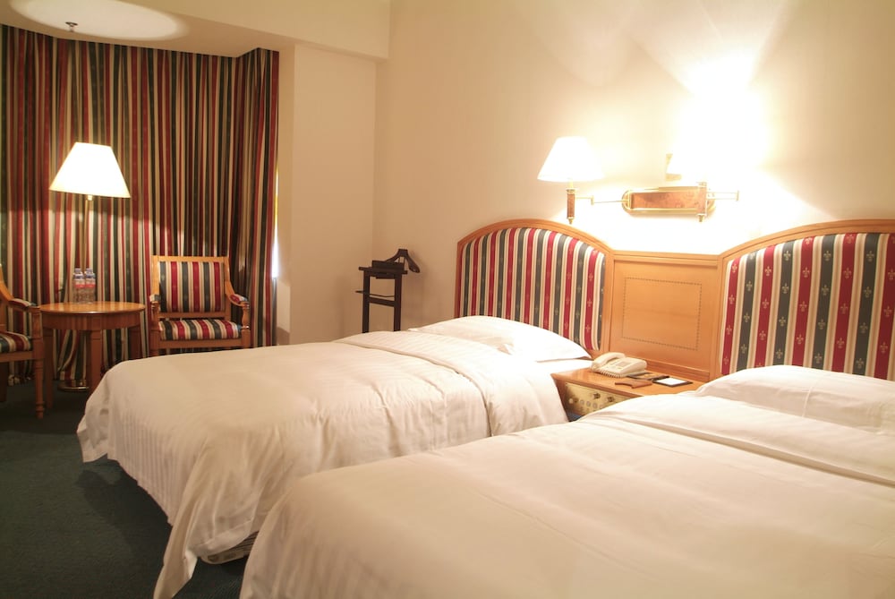 Deluxe Room, 2 Twin Beds - Photo 1