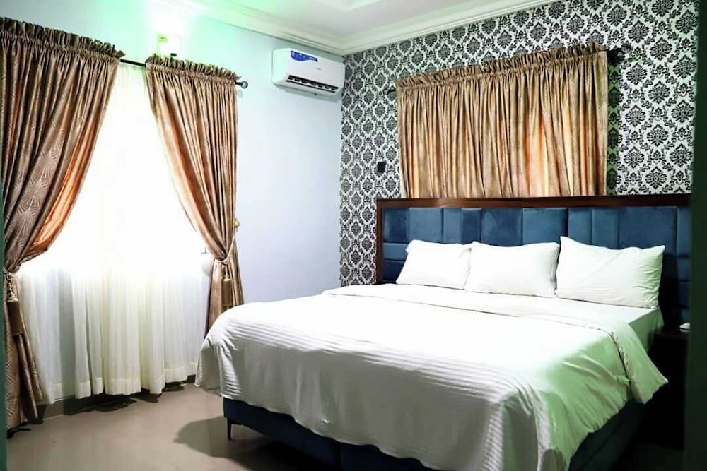 Junior Room