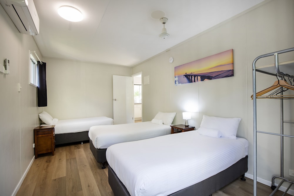 Economy Villa photo 2