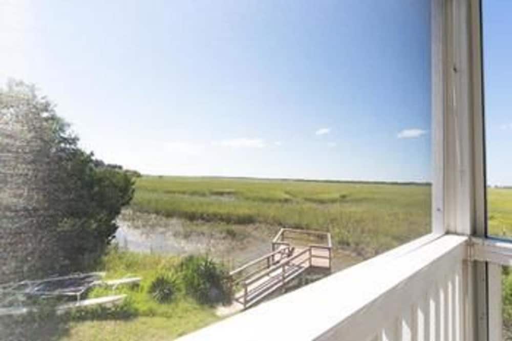 Family House, 3 Bedrooms, Ocean View, Sea Facing photo 2