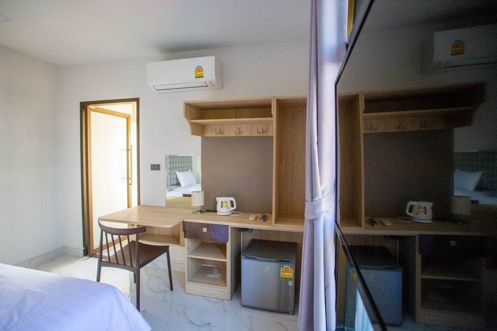 Comfort Double Room, 1 King Bed, Non Smoking, Private Bathroom photo 3
