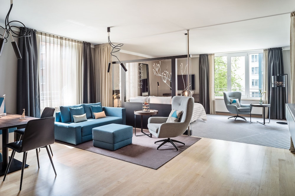 Urban, Suite, 1 King Bed with Sofa bed