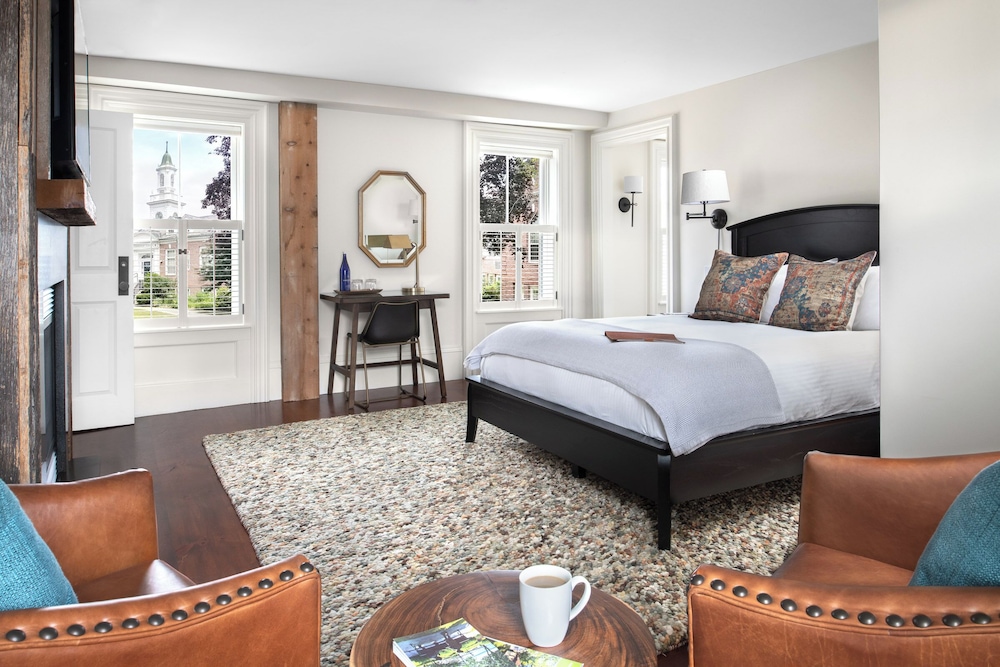 Luxury Studio Suite, City View