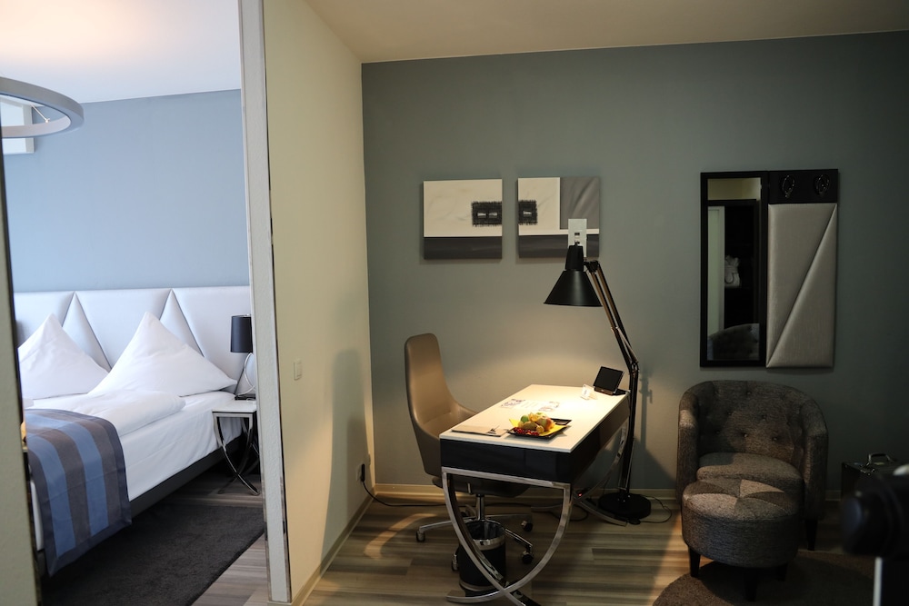 Privilege, Suite, 1 Double Bed - Photo 1
