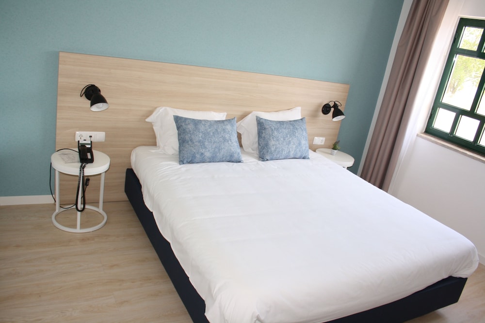 Standard Double Room - Photo 3