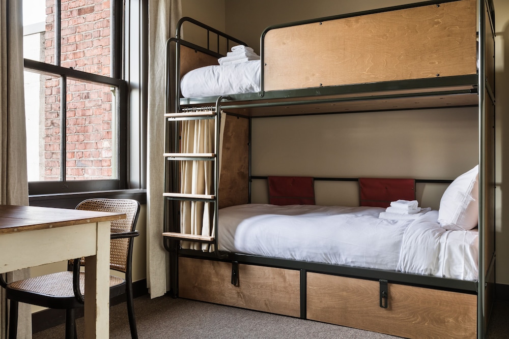 Basic Quadruple Room, Multiple Beds, Shared Bathroom (Small Bunk Room)