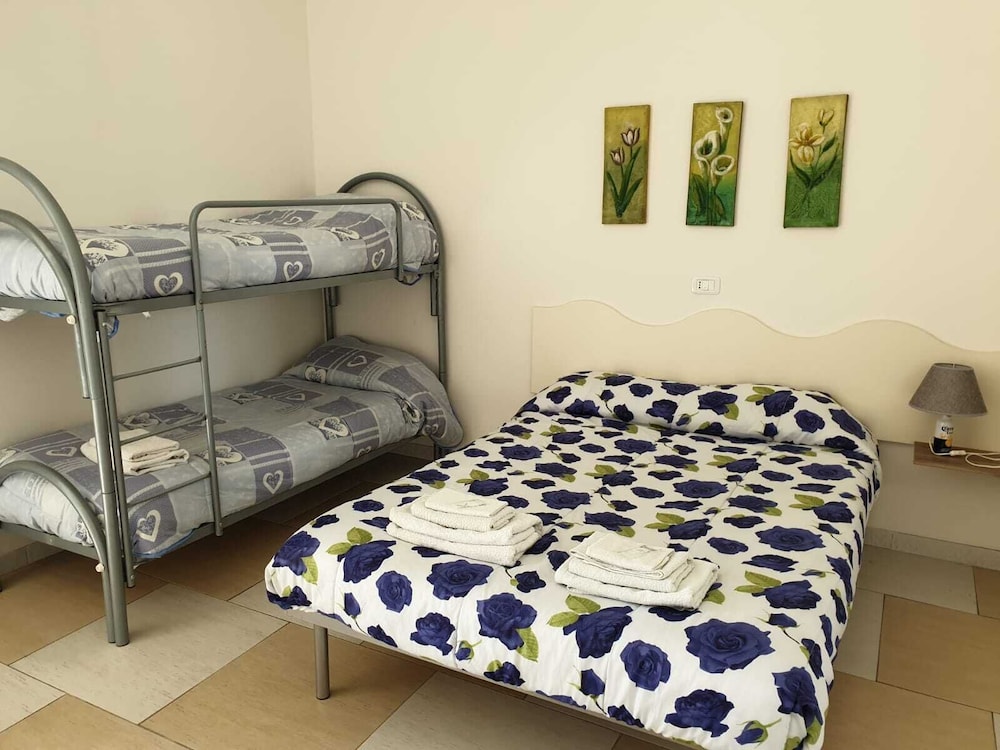 Comfort Quadruple Room, City View photo 1