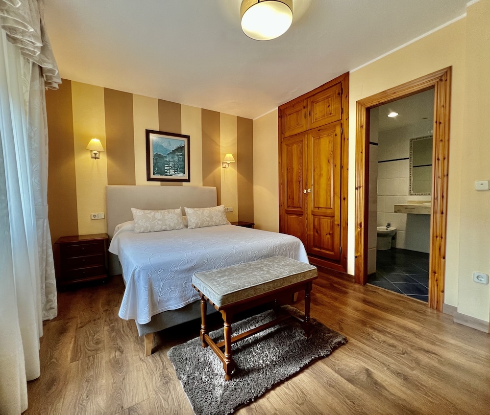 Habitación Doble o con Dos Camas