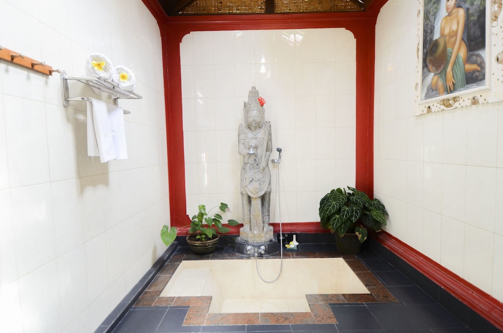 Villa photo 3