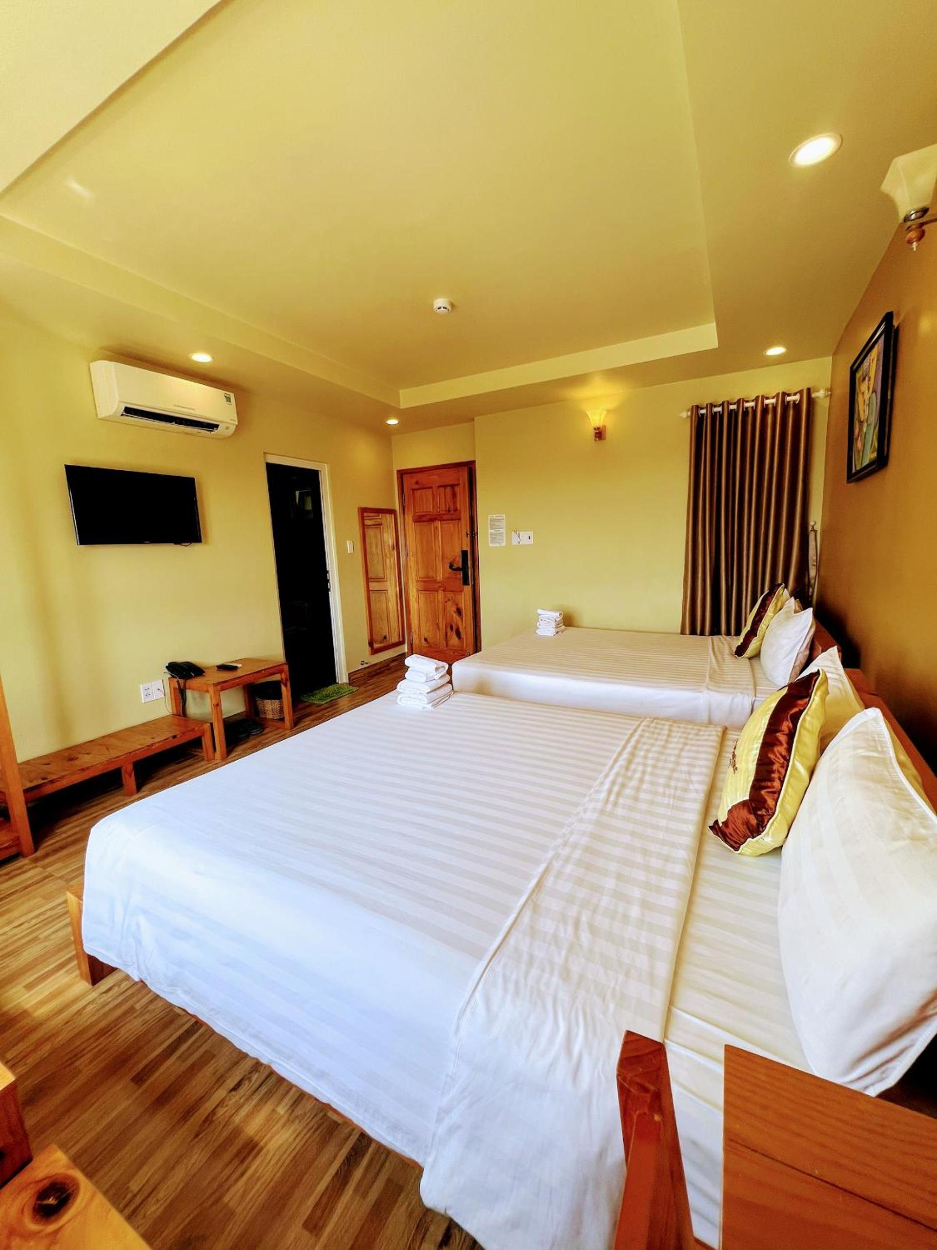 Family Room with Sea View photo 3