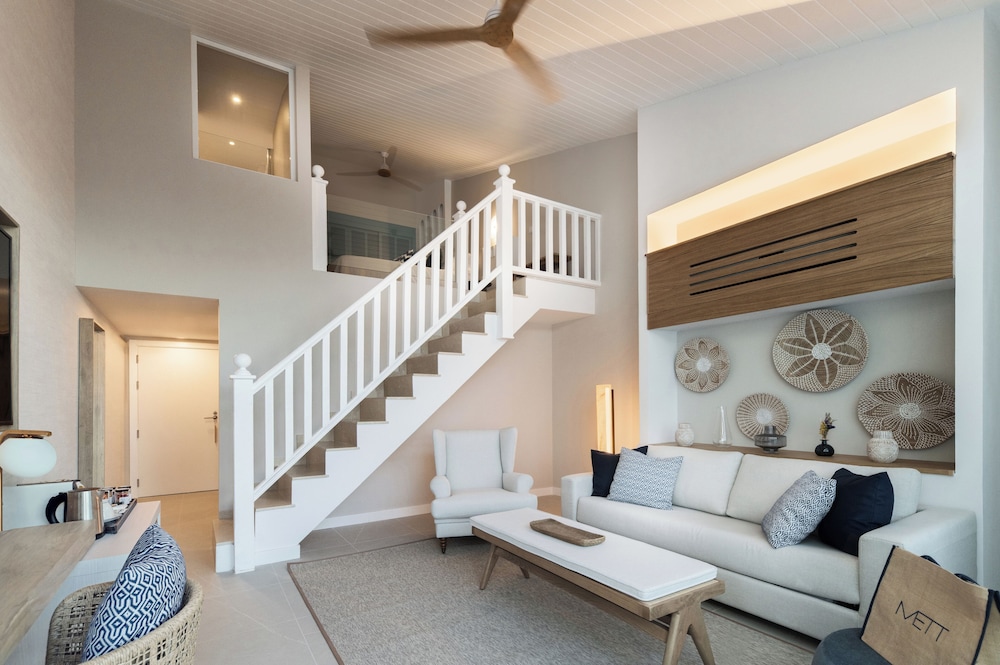 Sea view Mezzanine Suite
