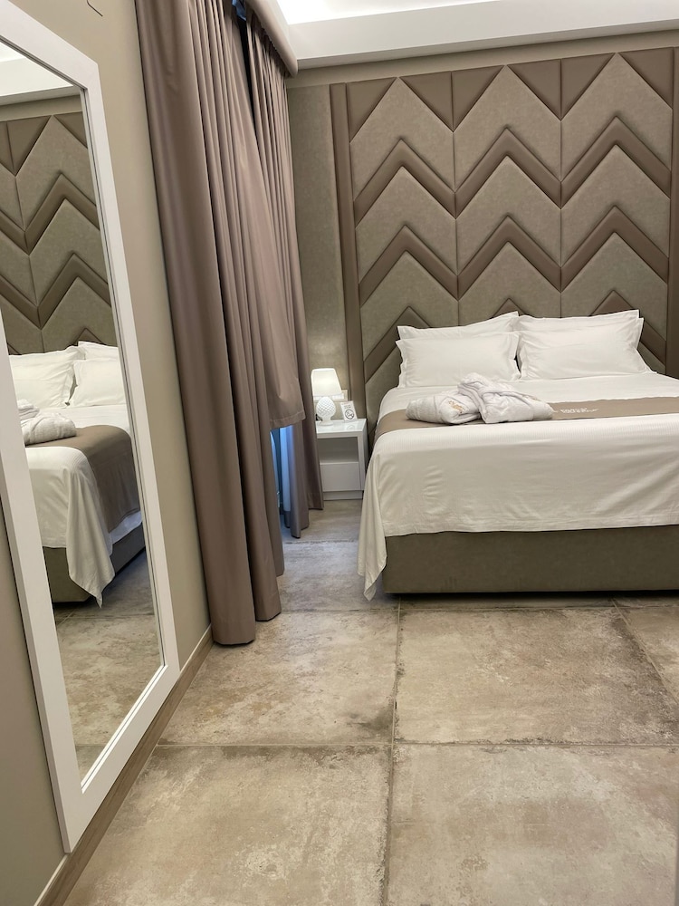 Traditional Suite