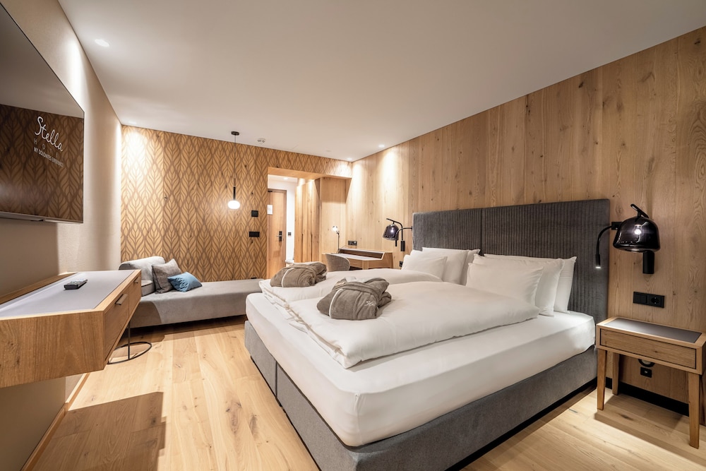Deluxe Double or Twin Room, Mountain View