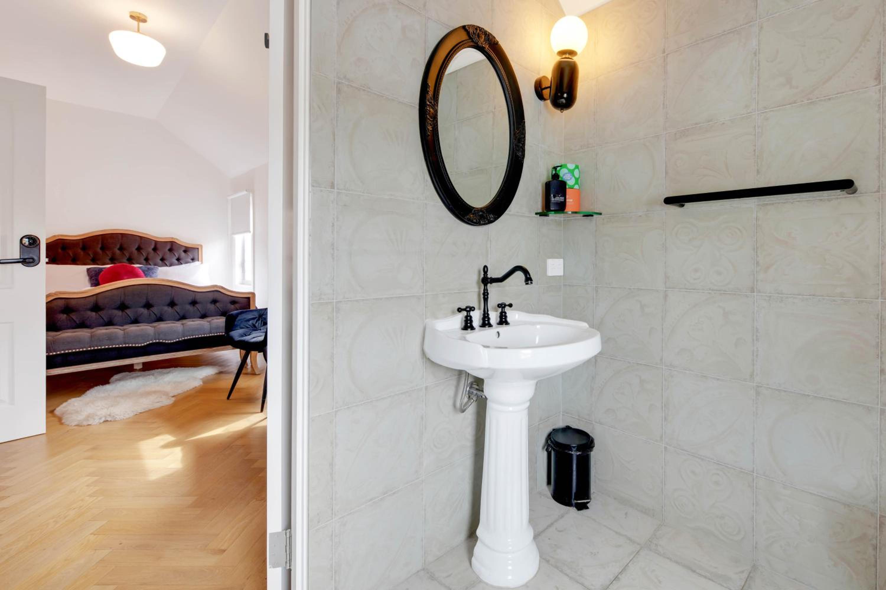 Executive Suite photo 2