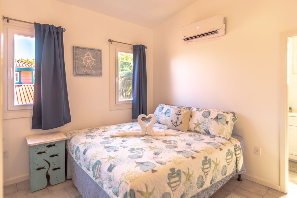 Room (Sunset View Condo @ The Blue Bahia Re)