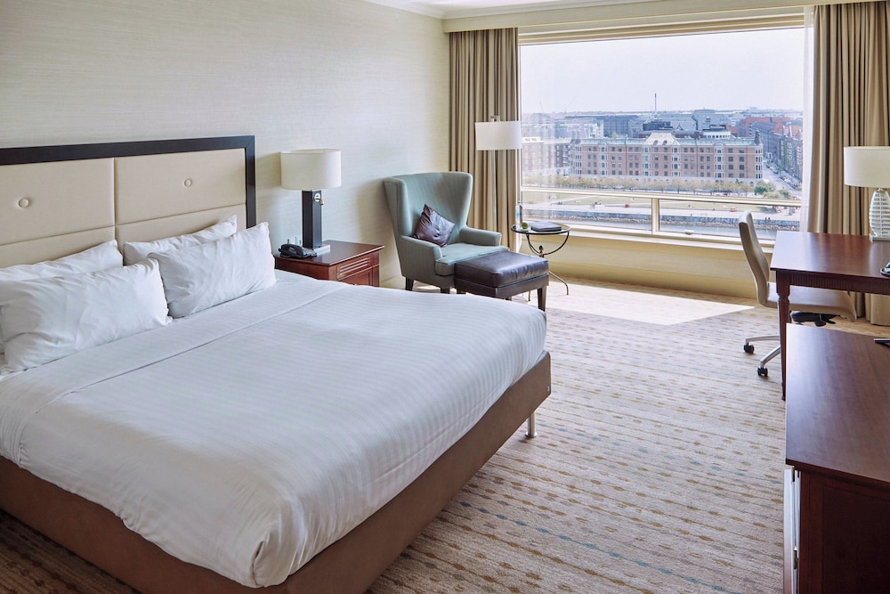 Deluxe Room, 1 King Bed (View)