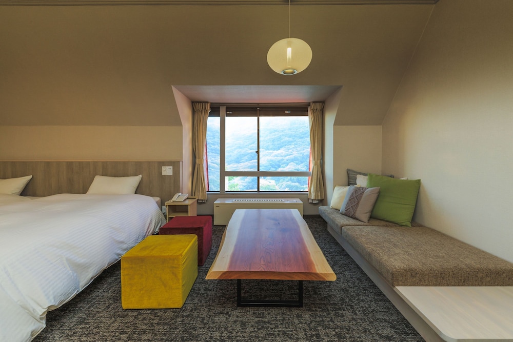 Japanese Western Style Deluxe Room, with 2 beds photo 3