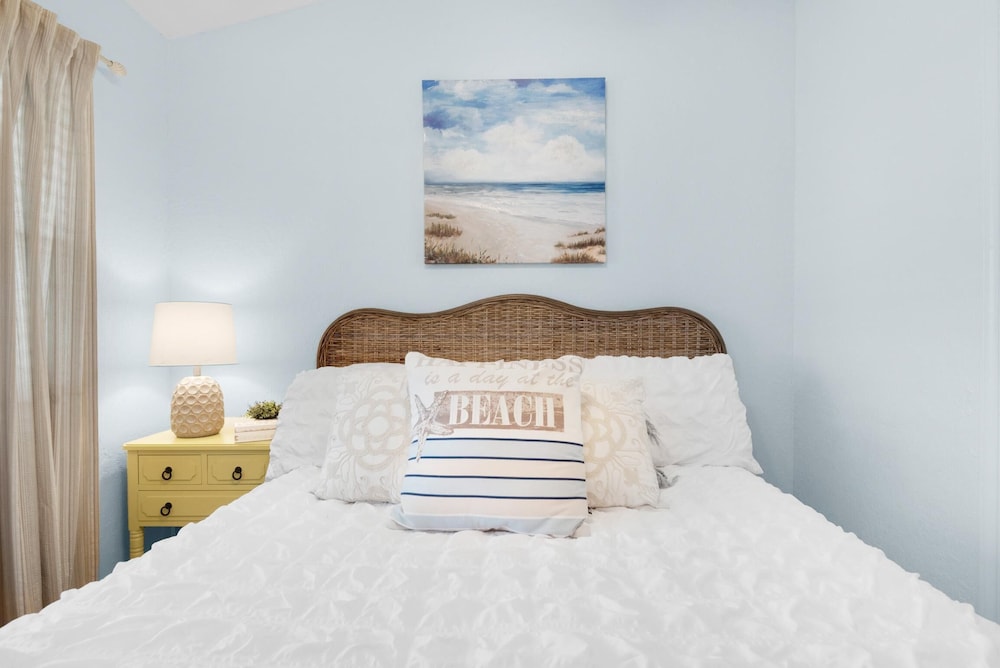 Apartment, Multiple Beds (Baywatch C10) photo 2