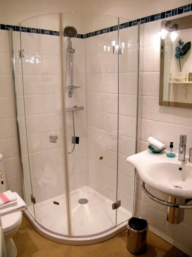 Suite, 2 Bedrooms (Elise) photo 2