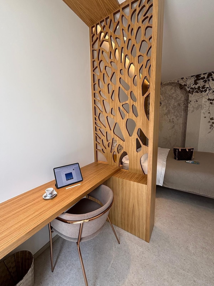 Standard Double Room, Garden View