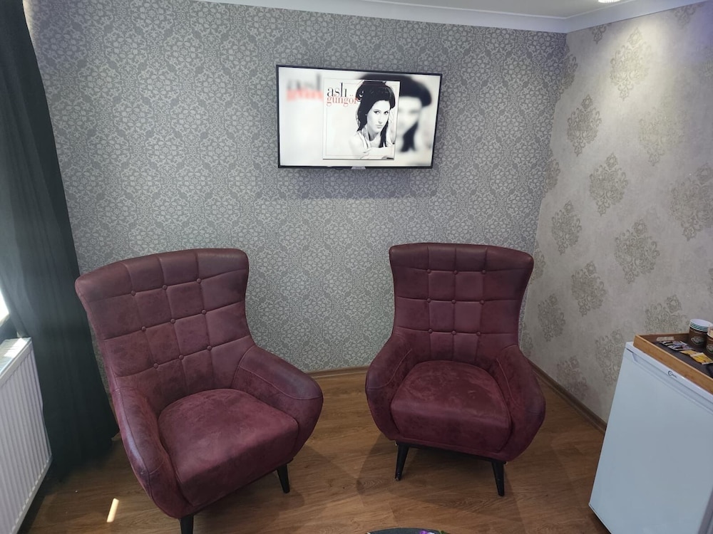 Economy Double or Twin Room photo 3
