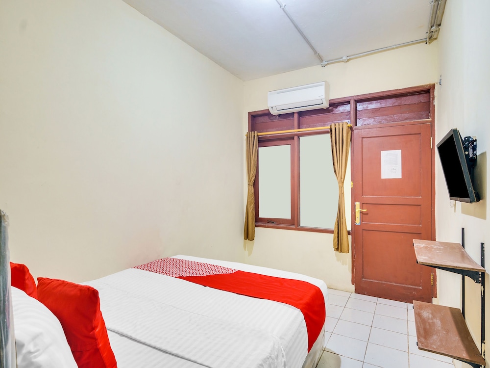 Standard Double Room - Photo 9