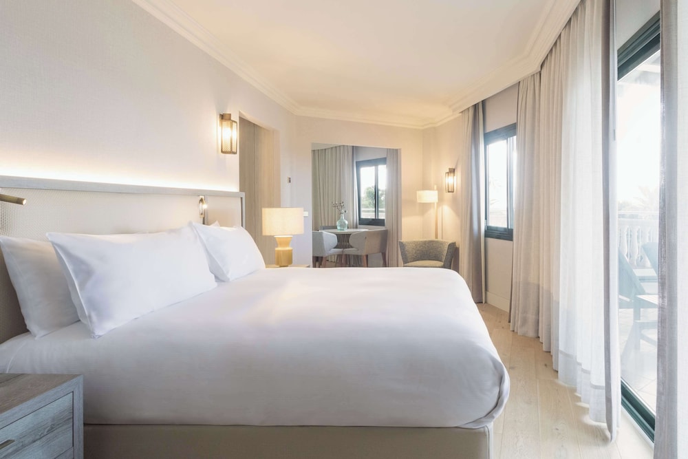 Suite (Master Galatzo)