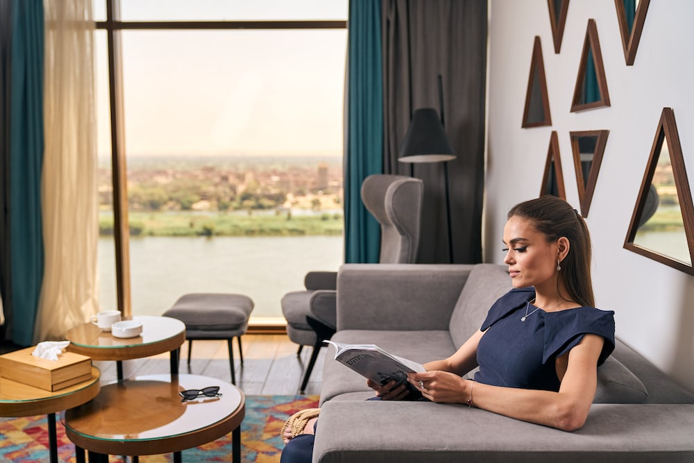 Studio Suite, 1 King Bed, Smoking, City View