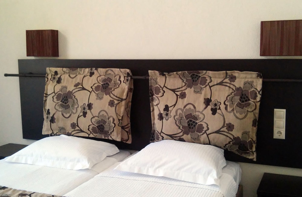 Superior Quadruple Room photo 3