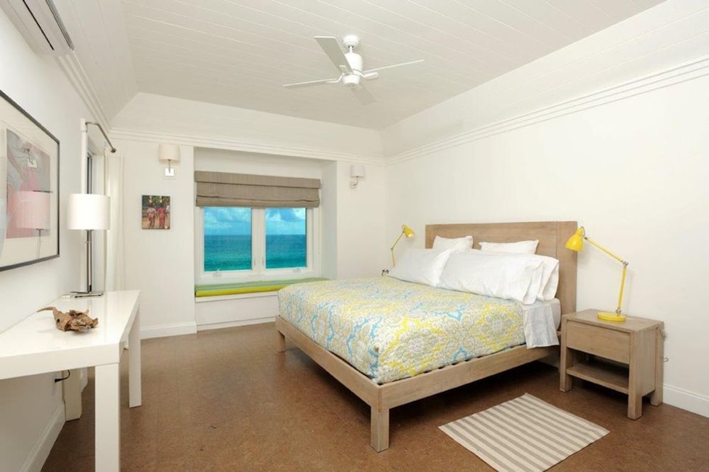 Condo, 2 Bedrooms
