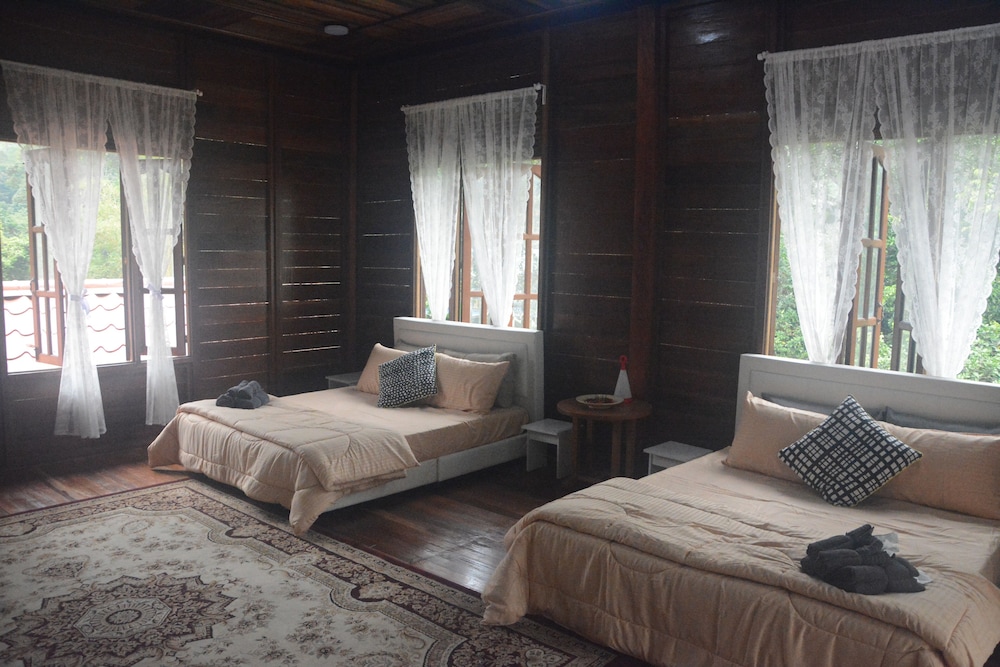 Villa 1 photo 1