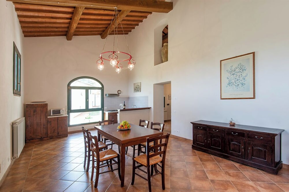 Family Apartment, 2 Bedrooms, Pets Allowed, Garden View photo 3