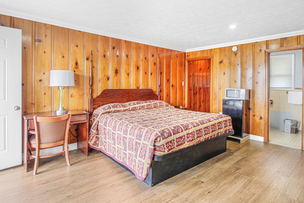 Standard Room, 1 King Bed