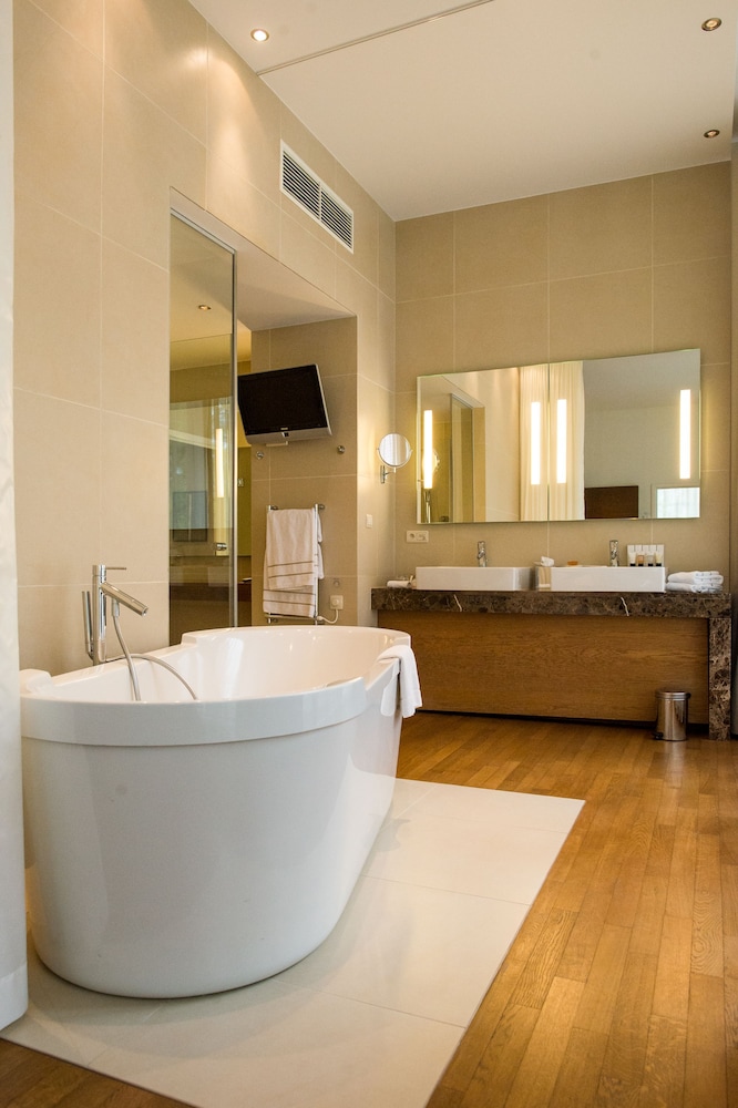 Suite (Sequoia) - Photo 4