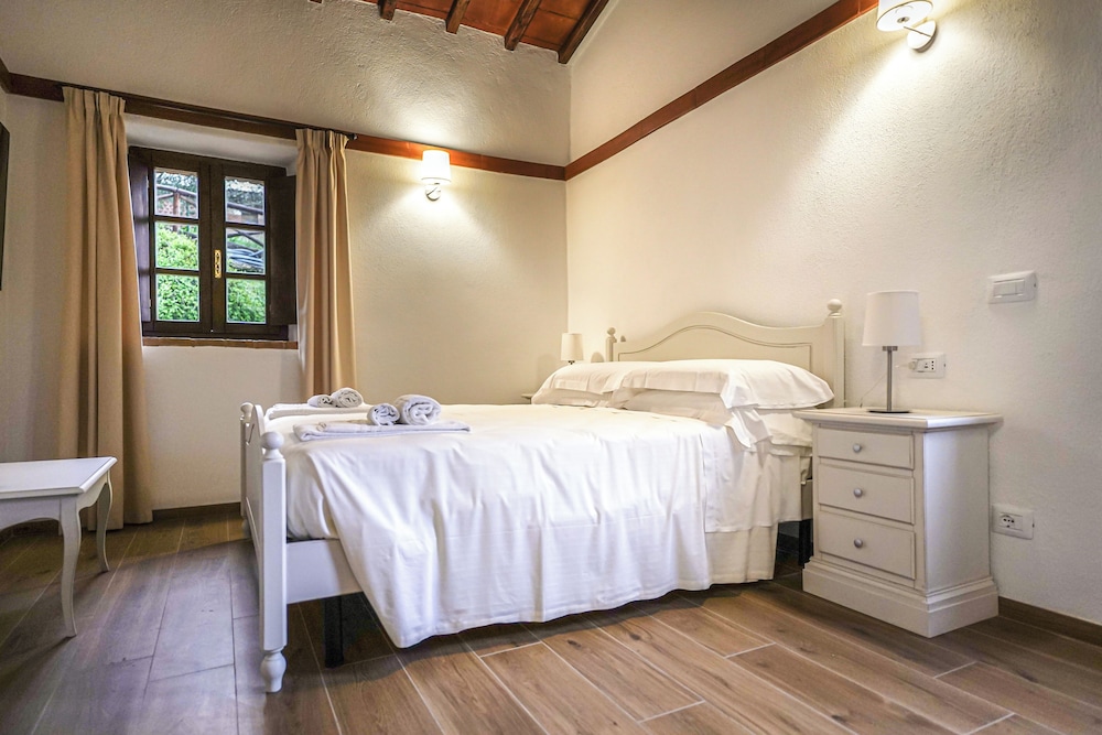 Suite, Multiple Beds photo 2