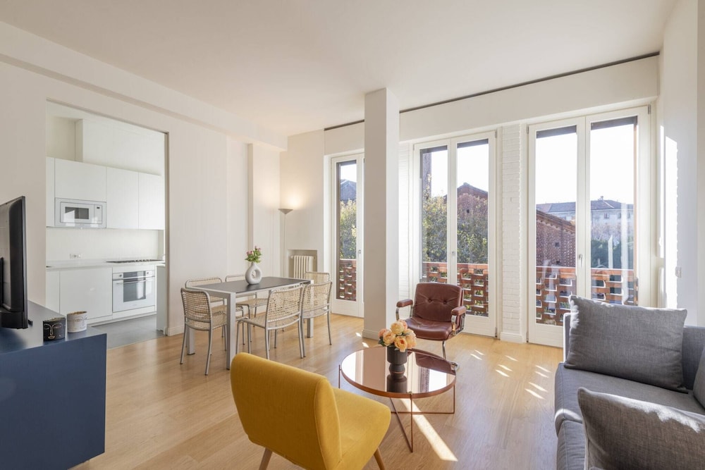 Suite Lanzone ( Via Lanzone 11 )