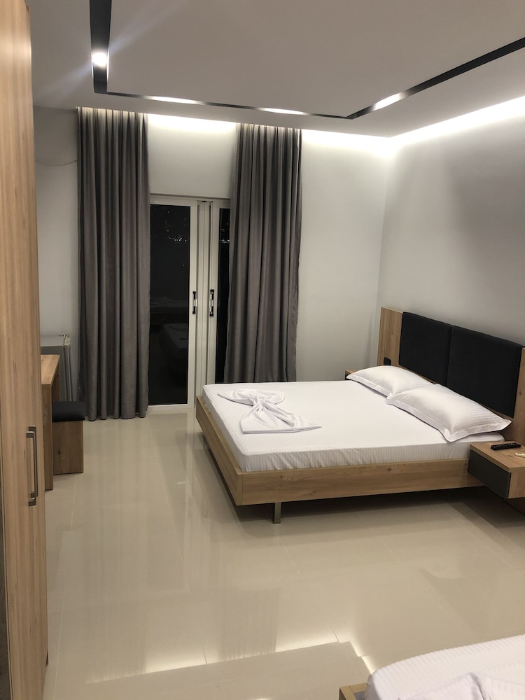 Triple Room, Sea View photo 3