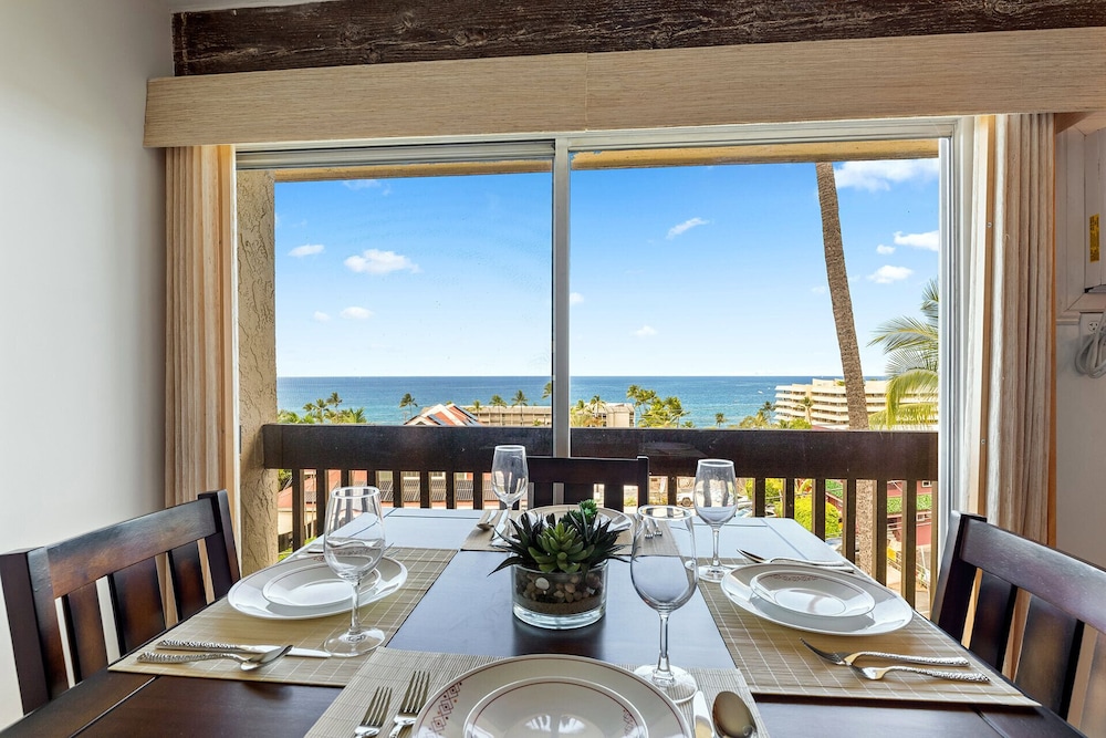 Studio Suite, 1 King Bed with Sofa bed, Kitchen, Ocean View (Kona Mansions #A303) photo 2