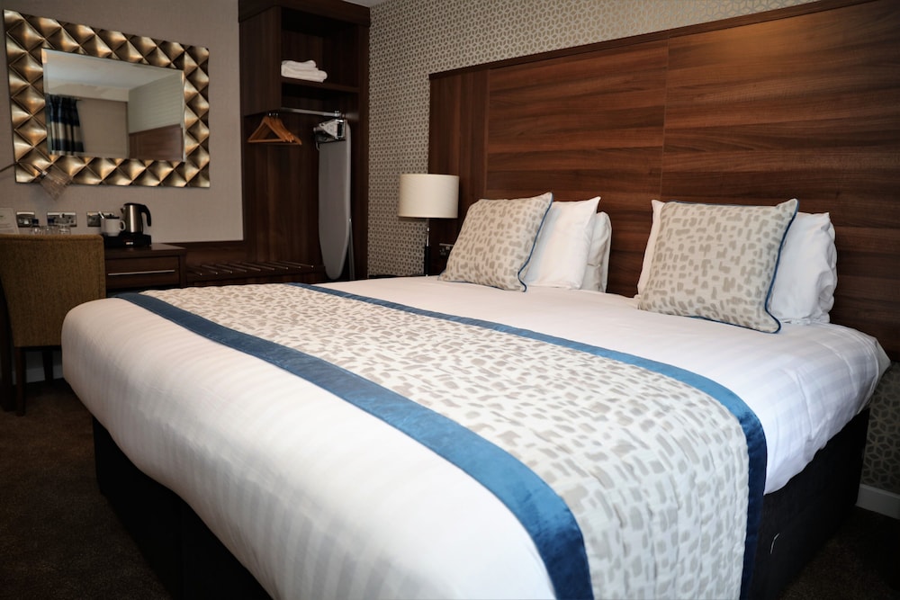 Superior Double or Twin Room, 1 King Bed photo 3
