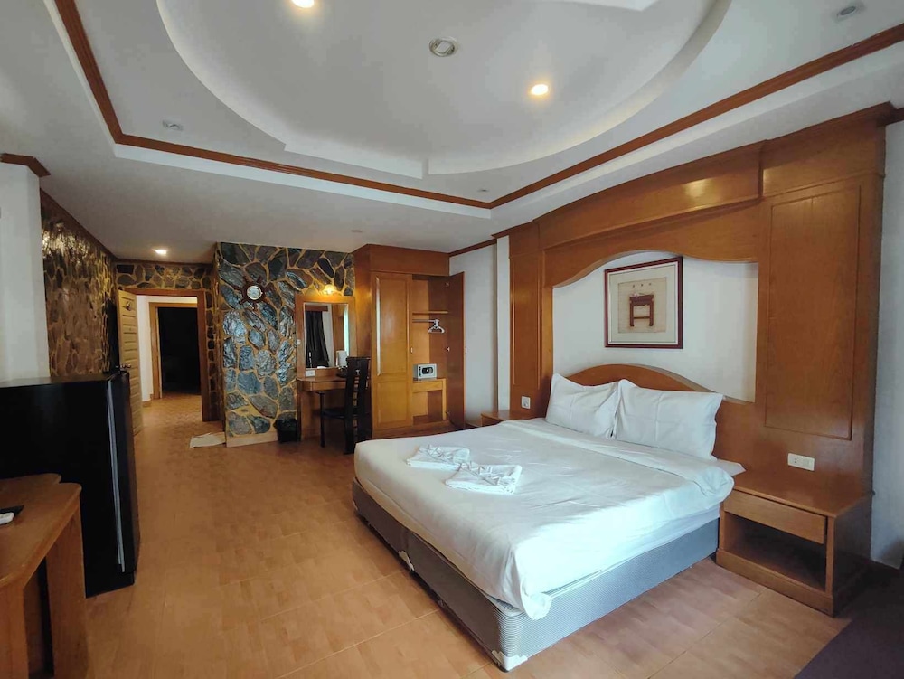 Deluxe Double Room, Balcony, Valley View