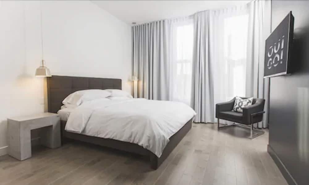 Superior Room, 1 King Bed photo 1
